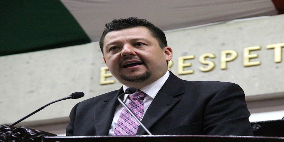 Diputado panista sufre accidente en Pachuca