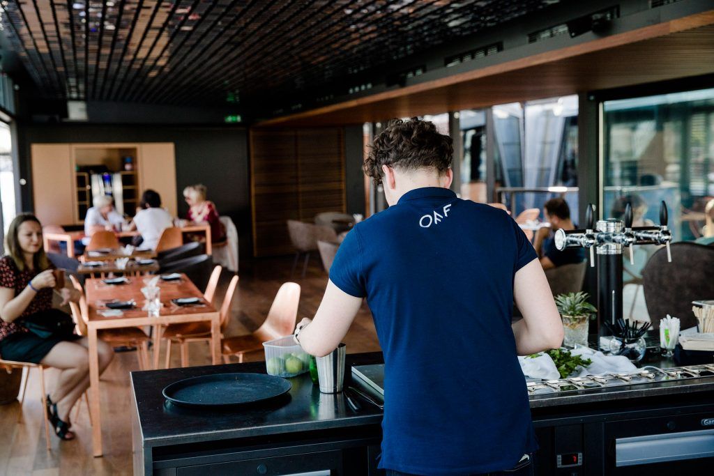 Nuevo hotel en medio del río Sena - hotel9-1024x683