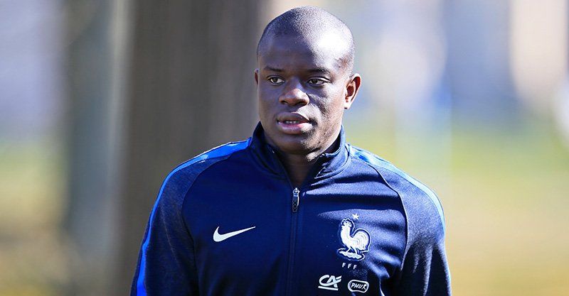 Chelsea hace oficial el traspaso de Kante