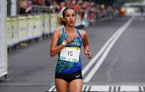Mirell y Luna, segundo y tercer lugar en medio maratón de la Ciudad de México - kathya-mireel