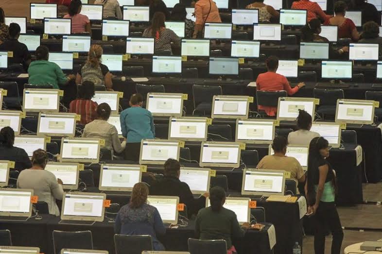 Evalúan a 570 maestros en Guerrero - maestros-evaluiacion