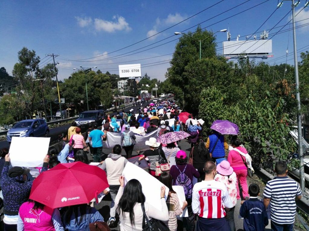 Manifestantes marchan sobre la México-Toluca - marcha-mexico-toluca-1-1024x768