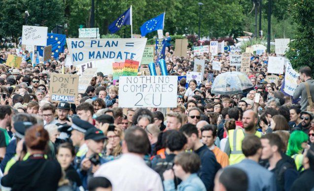 Miles de británicos protestan contra el 'Brexit' - marcha-por-europa-4