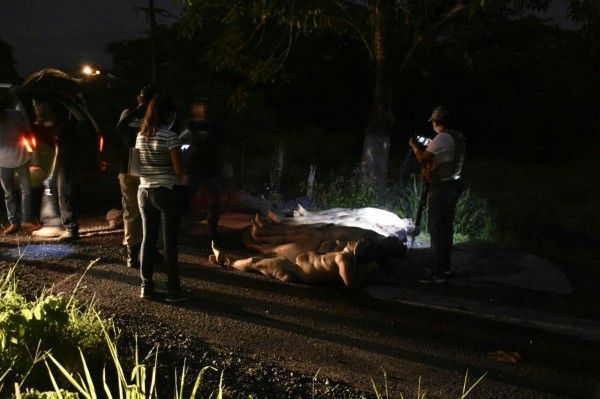 Encuentran seis cuerpos en camino de terracería en Veracruz - muertos-Veracruz-22jul-Imagen