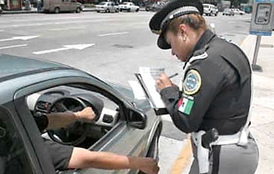 Excesivas multas de tránsito en Monterrey - multa