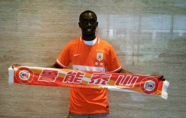 Shandong Luneng convierte a Graziano Pelle en el quinto mejor pagado del mundo - papiss-cisse-china