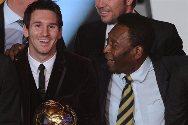 Pelé consuela a Messi