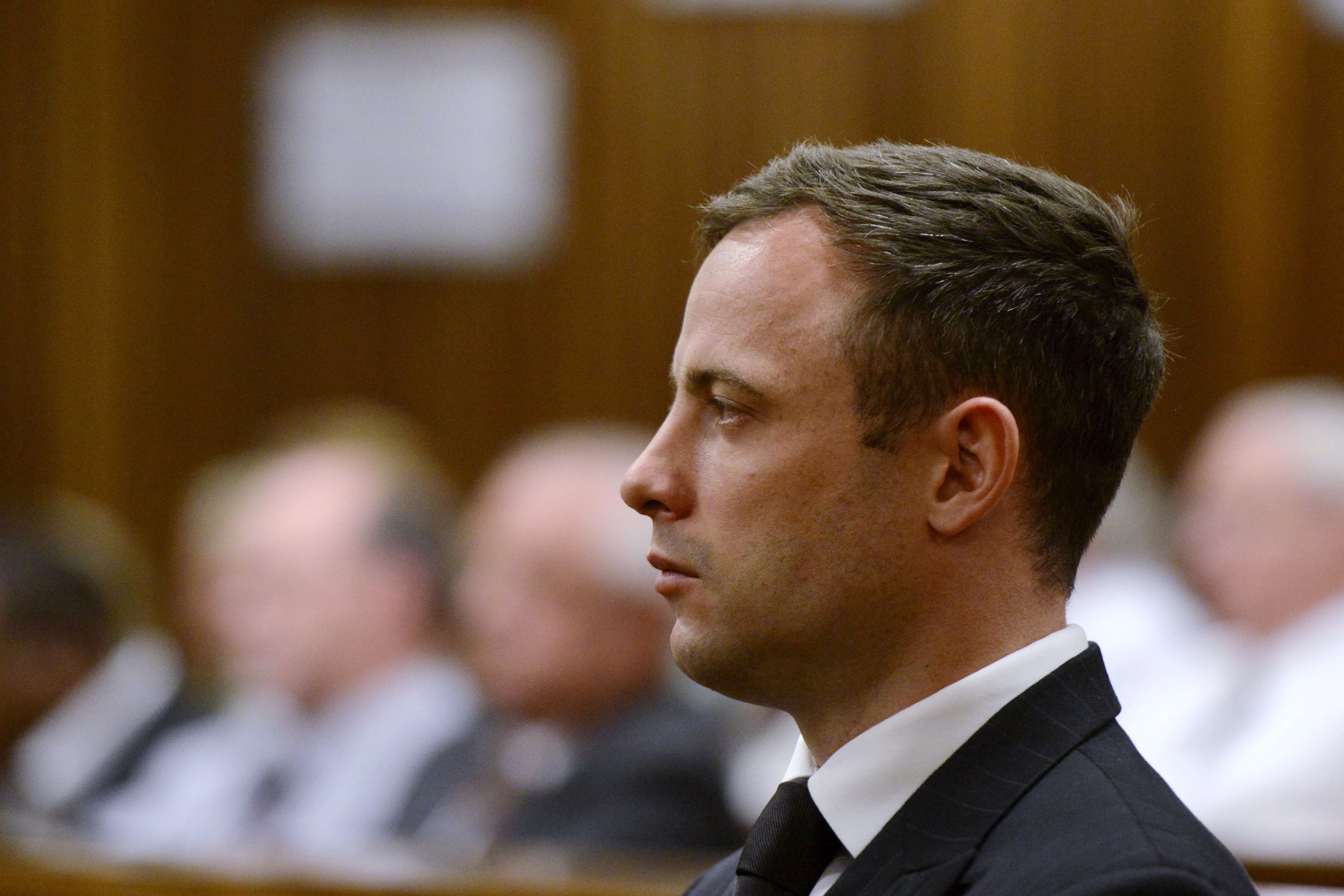 Pistorius condenado a seis años de cárcel por homicidio - pistorius-1