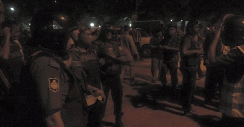 Toma de rehenes en Bangladesh - policia-bangladesh