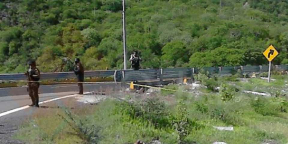 Encuentran 12 muertos en Colima y Guerrero