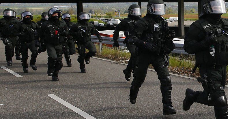 Movilización en Stuttgart por toma de rehenes