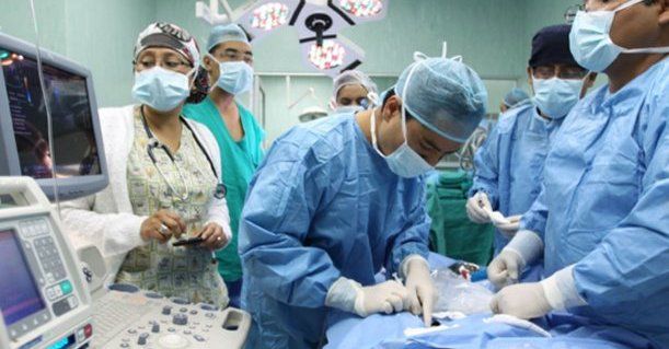 Separan exitosamente a siamesas en Perú - siamesas-peru-2