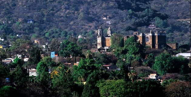 Diez pueblos mágicos a menos de 3 horas de la Ciudad de México - tepoztlan_ene11