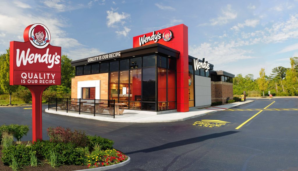 Roban datos de clientes de Wendy's - wendys-1024x586