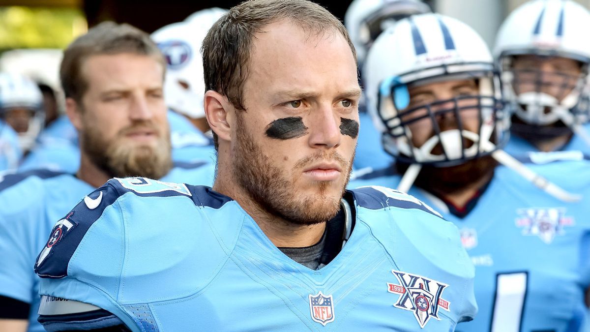 Tim Shaw enfermo de esclerosis, se retira oficialmente de la NFL con los Titans