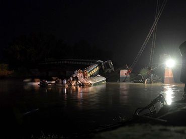 Tres muertos en China por colapso de puente - 1343979