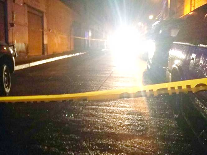 Hombre muere y otro resulta herido en balacera en Cuernavaca