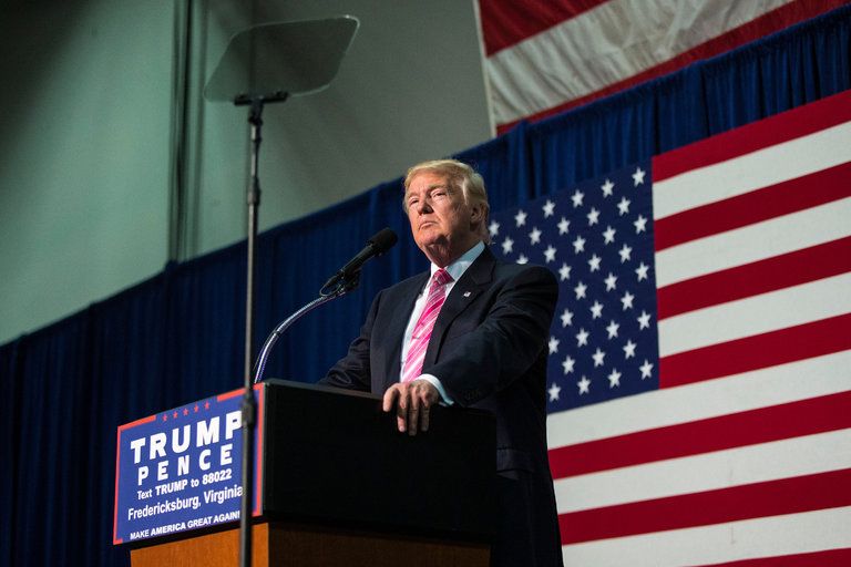 Trump modifica su postura migratoria - 23trump-master768