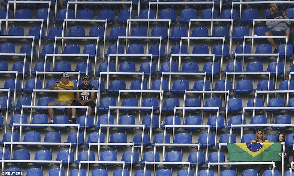 ¿Por qué hay tantos asientos vacíos en estos JJ.OO.? - 36D80B7B00000578-3733019-image-a-17_1470831136509