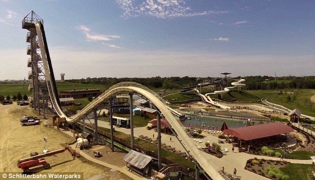 Video: tobogán más alto del mundo presentó fallas desde las pruebas