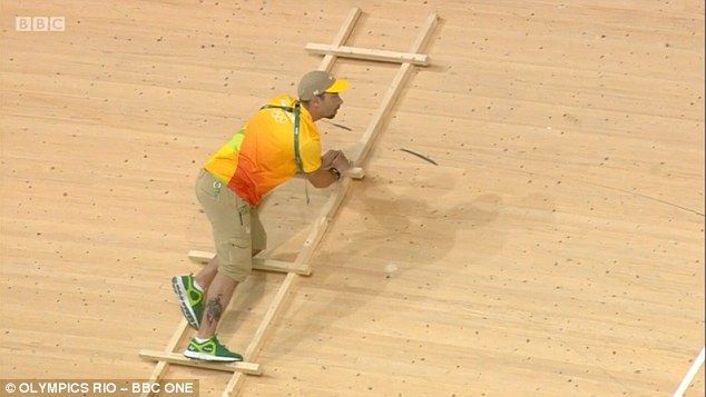 Algunos de los trabajos más extraños de Río 2016 - 372F03E900000578-3738864-image-a-29_1471102791006