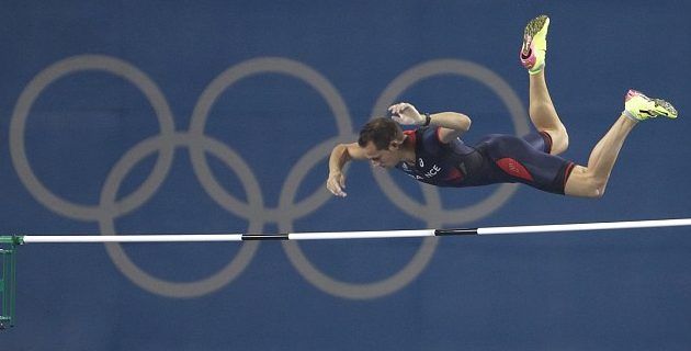 Francés pierde y compara a público brasileño con los nazis Francés pierde y compara a público brasileño con los nazis