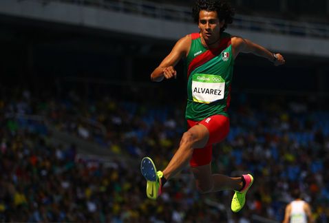 Alberto Álvarez termina en noveno lugar en final de salto triple en Río 2016