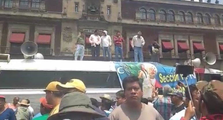 CNTE llega a la Plaza de la Constitución