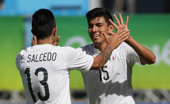 México corrige el rumbo en el segundo tiempo