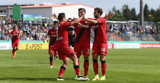 Video: Chicharito arranca campaña con el pie derecho