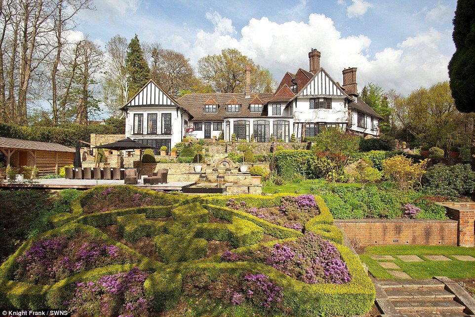Ponen a la venta casa de campo de John Lennon
