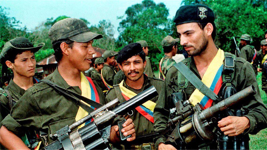 "Se acabó la guerra con las Farc": presidente de Colombia - CnSOJuRUsAACM6h