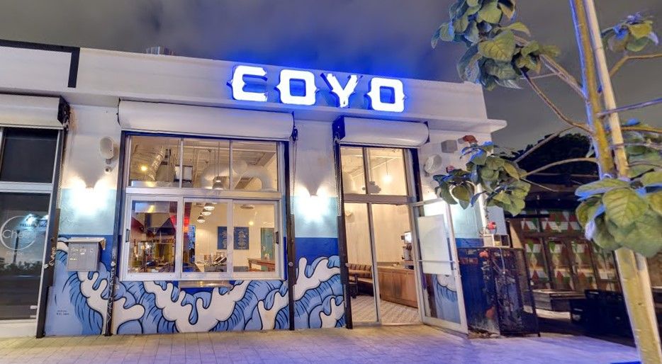 Restaurante mexicano en Miami sustituye las salsas por los repelentes por Zika