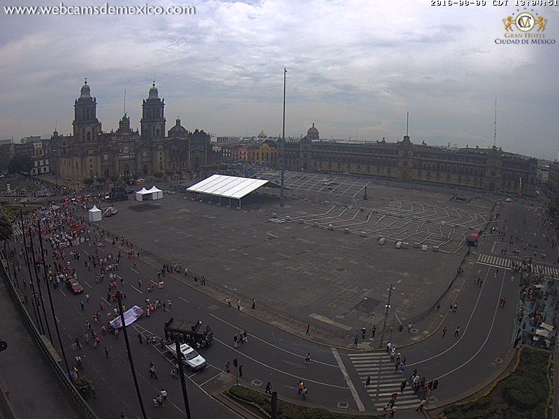 Dejan de transitar cinco rutas de transporte público en el Zócalo - Cpb7jwgUMAArKHn