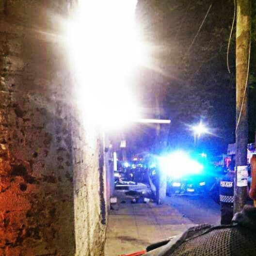 PGJ investigan muerte de tres personas en asalto a negocio en Tláhuac - CqH03ZTUMAAyvTK