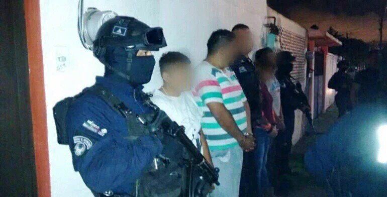 Detienen a cinco presuntos secuestradores, uno de ellos policía de Cuautitlán Izcalli