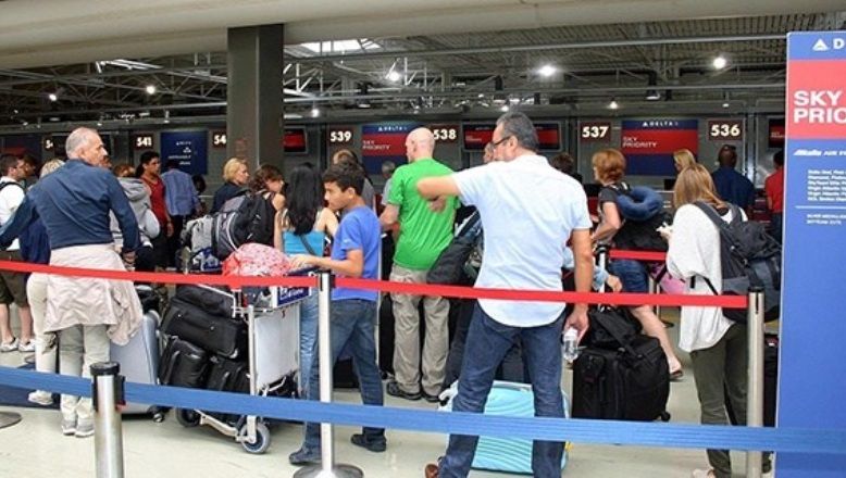 Delta suspende vuelos por fallas en el sistema - Delta-Airlines-Internet