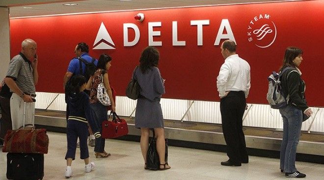 Delta suspende vuelos por una falla en sistema - Delta-Airlines