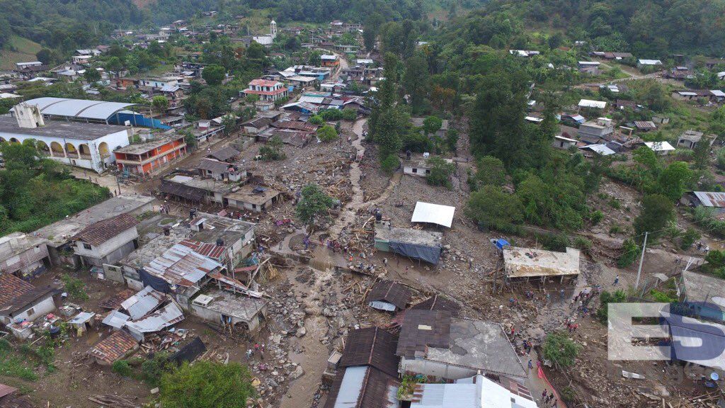 Suman 38 muertes en Puebla por paso de Earl