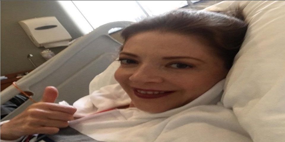 Intervienen a Edith González por tumores cancerígenos