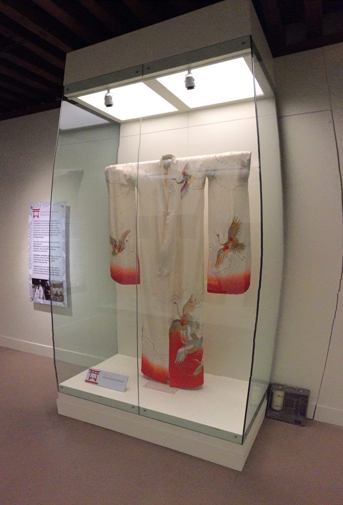 Una armadura samurái y otros tesoros japoneses en la Ciudad de México - El-kiomono-es-una-de-las-piezas-más-tradicionales-de-Japón-695x1024