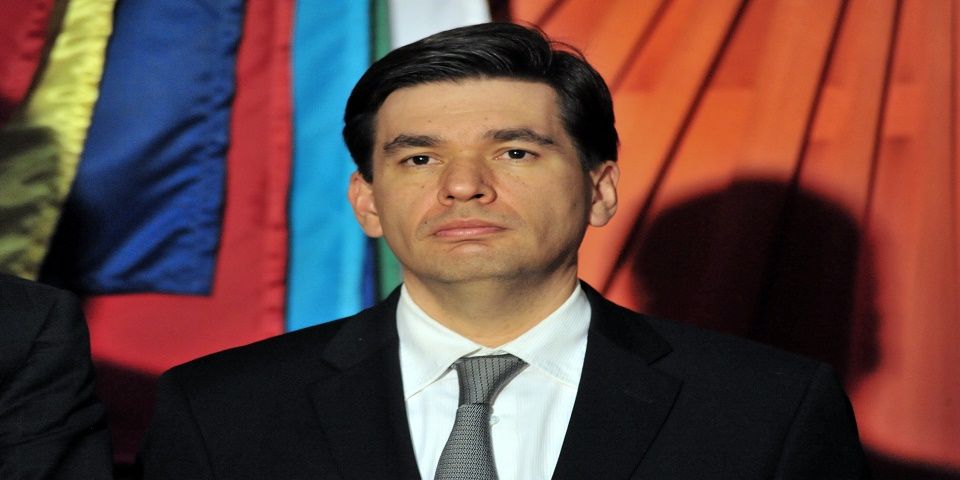 Factores externos y producción petrolera obligan a reducción de crecimiento: SHCP