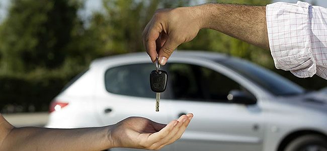 Gerente de concesionaria automotriz defrauda a clientes por 20 mdp