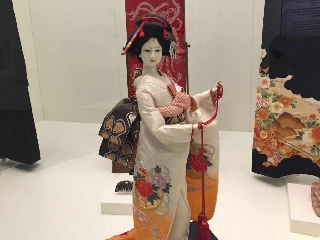 Una armadura samurái y otros tesoros japoneses en la Ciudad de México - Hay-cerámica-y-miniaturas-japonesas-1024x768