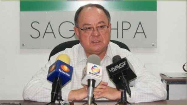 Detienen en el AICM a exfuncionario de Guillermo Padrés