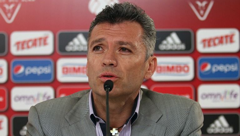 Suspenden cuenta de Twitter a José Luis Higuera