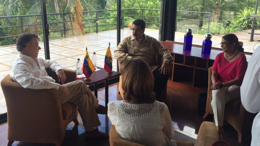 Venezuela y Colombia reabrirán frontera común - Juan-Manuel-Santos-Nicolás-Maduro-2-1024x577