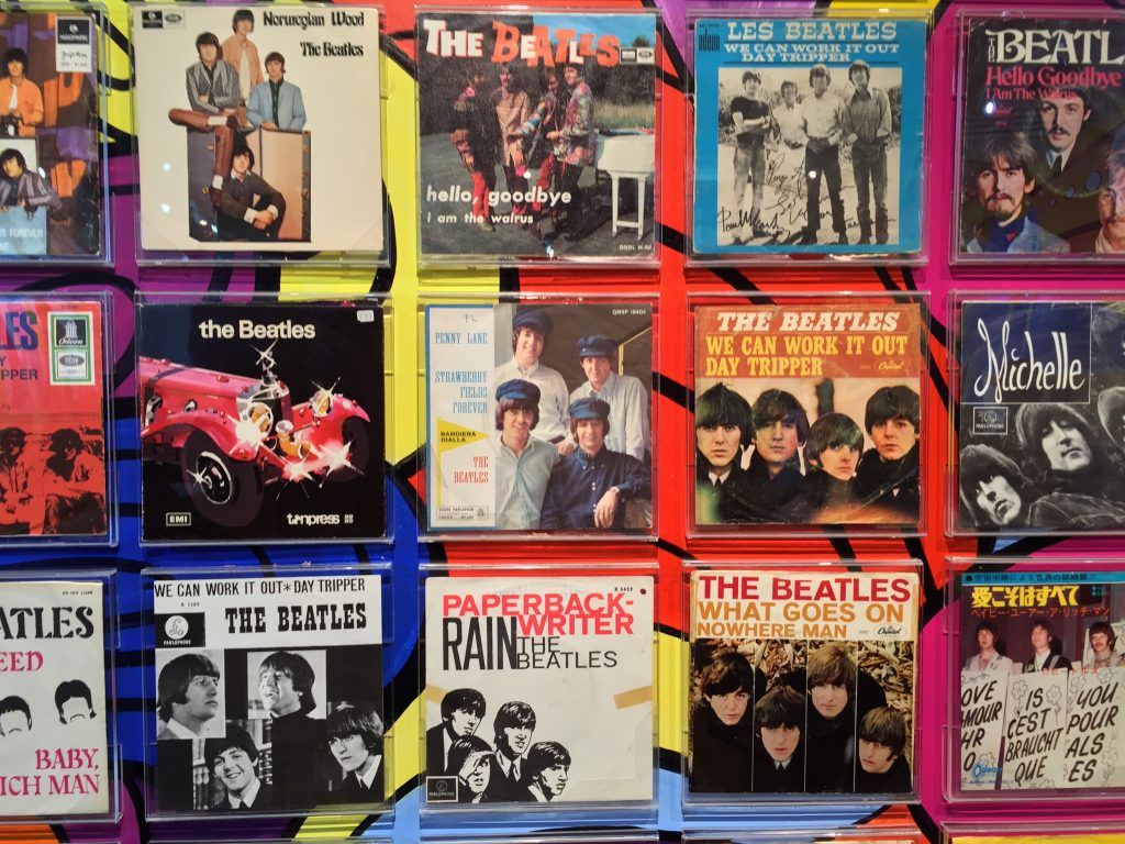 Los Beatles en la Ciudad de México - La-exposición-se-presenta-en-el-Museo-Soumaya-de-Plaza-Loreto-al-sur-de-la-Ciudad-de-México-1024x768