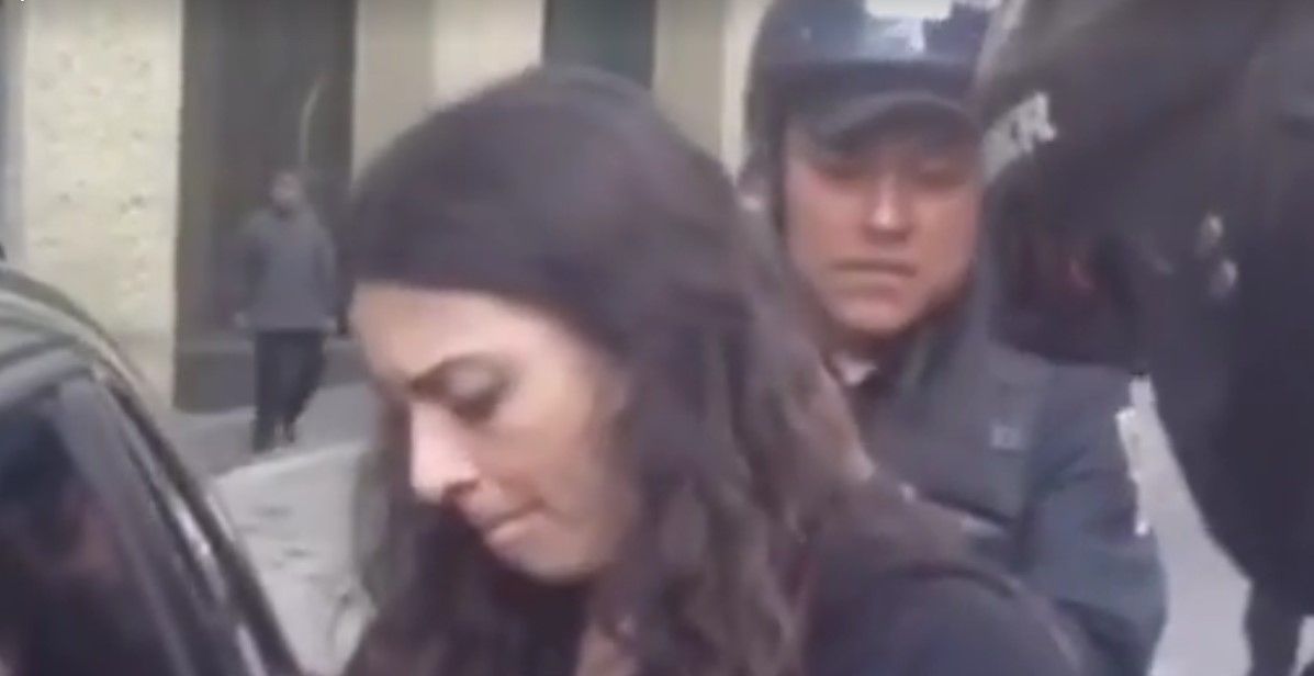 Identifican a mujer que atropelló a una persona con su Audi