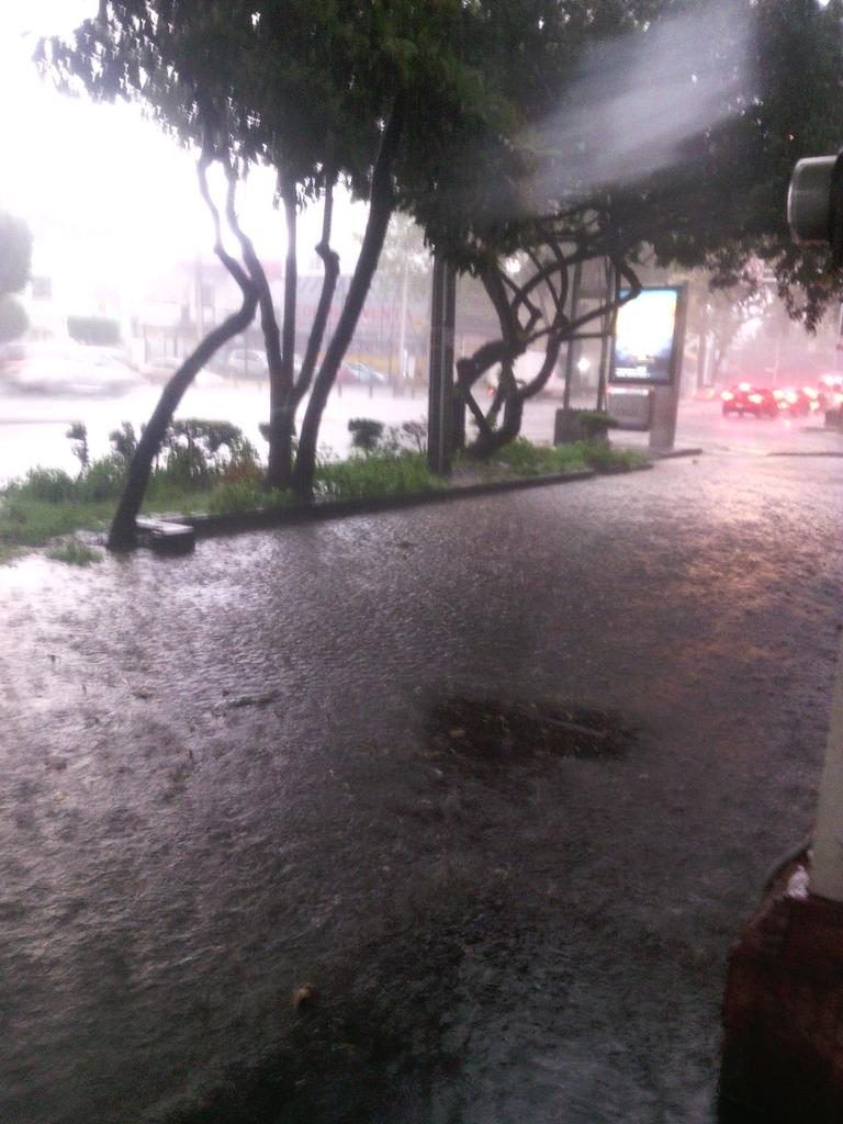Inundaciones en el Valle de México - Lluvias-isastrellita-768x1024